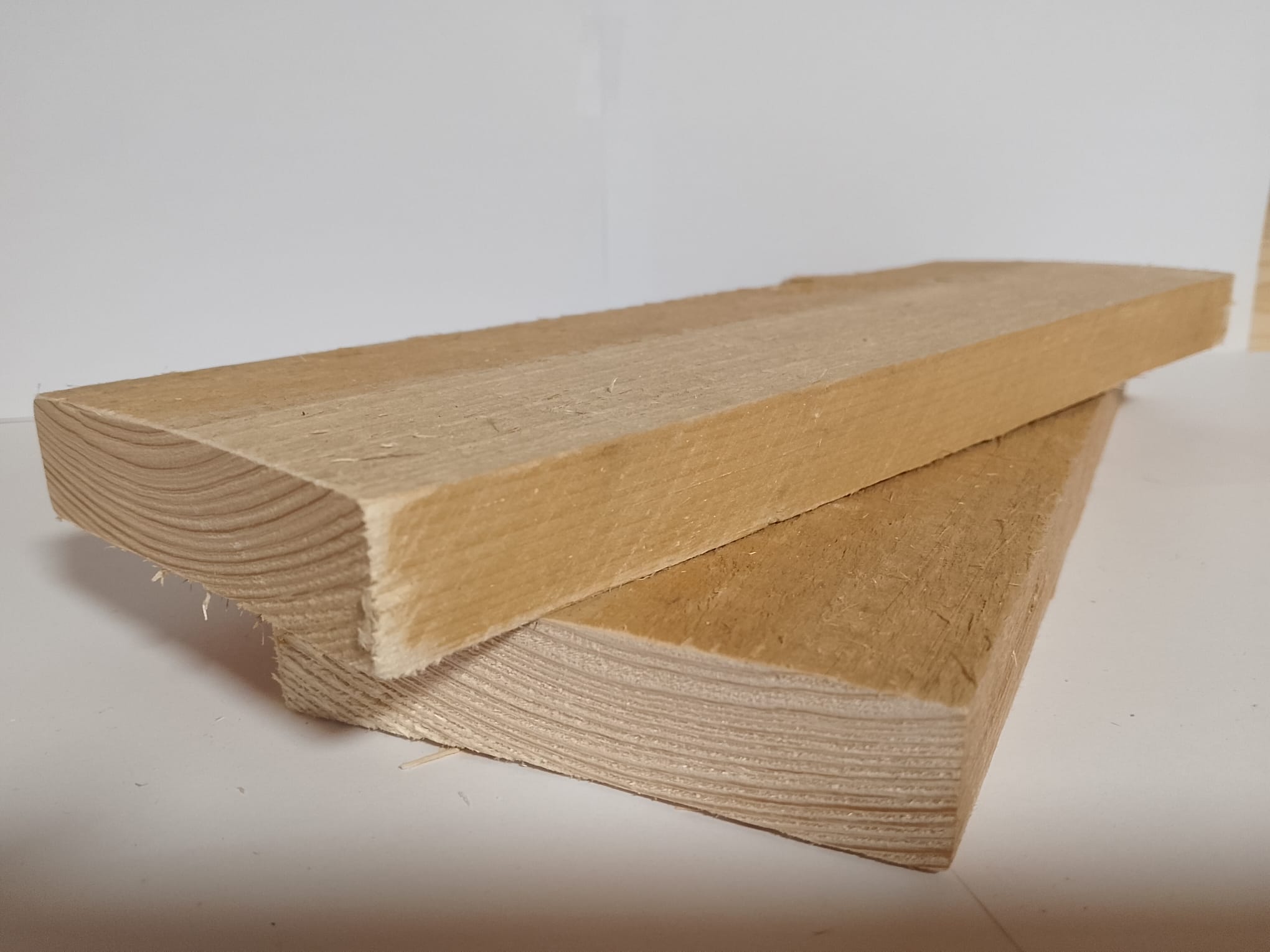 Bretter Schnittholz sägerau