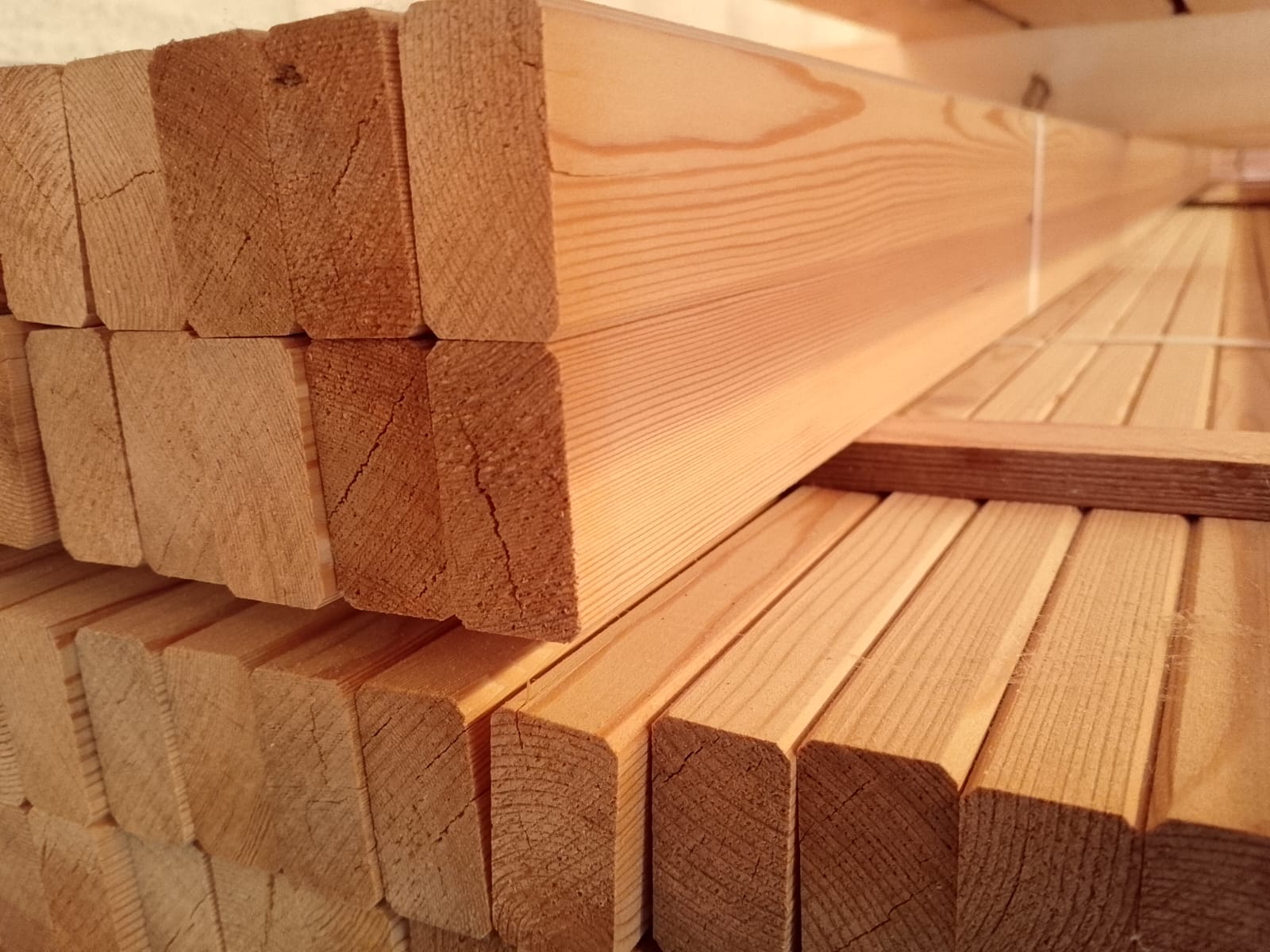 Latten sibirische Lärche gehobelt